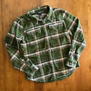 Patagonia green flannel shirt S